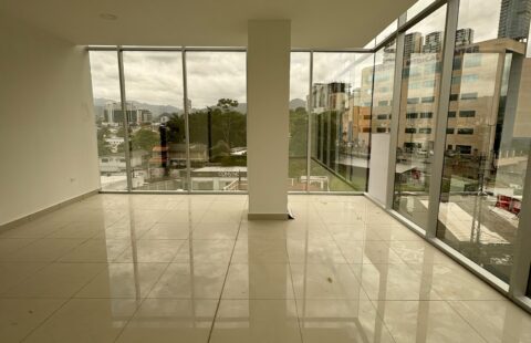 Local comercial en alquiler #181