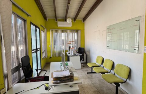 Casa comercial en alquiler #460