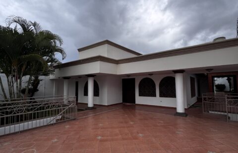 Casa en alquiler #239