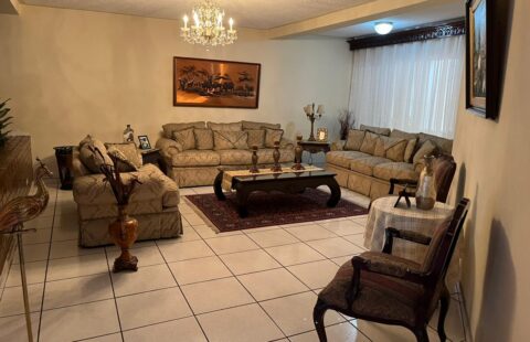 Casa en alquiler #512